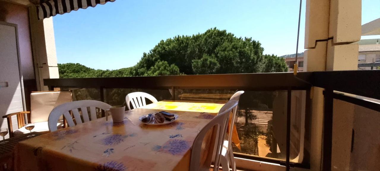 Studio "La Mer" A Bormes-Les-Mimosas Bagian luar foto